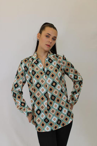 Femme & Fashion Blouse